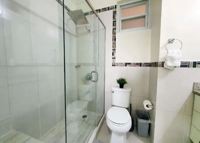 Choose To Be Happy At Ei8Ht - Super Studios And 1-Br Penthouse Apartment
